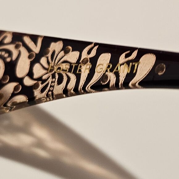 Elegant Black and Gold Floral Sunglasses with Rhinestones - Picture 5 of 8